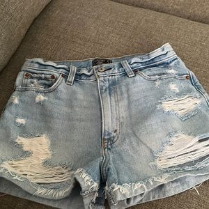 Abercrombie shorts size 27/4